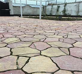 سنگفرشهای باغ و حیاط خانه سنگفرشهای باغ و حیاط خانه
